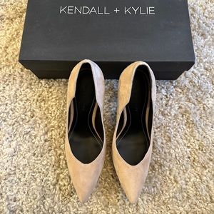Kendall + Kylie Abi Heel